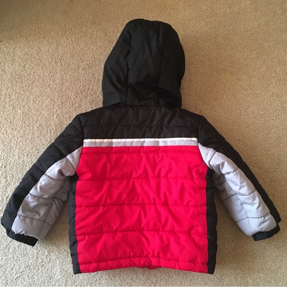 London Fog 2T Winter Jacket Coat Red And Black. VGUC - Picture 4 of 6